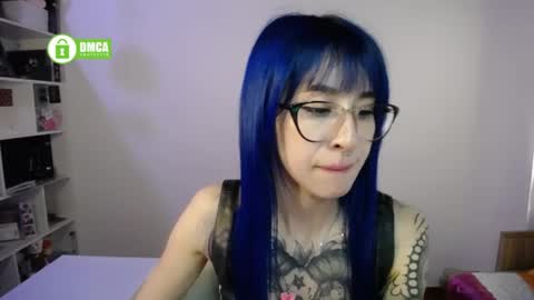 Maca online show from April 15, 2026, 5:09 pm