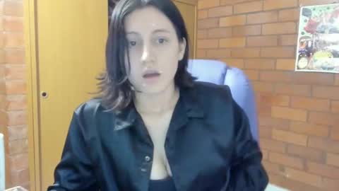 The girl of your dreams o online show from March 10, 2025, 10:55 pm