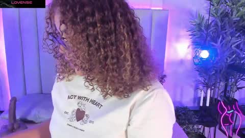 Snapshot of dakotaharrison_ chatting on May 8, 2026, 12:21 pm Danna online show from May 8, 2026, 12:21 pm