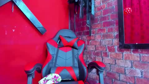 Mariana online show from March 14, 2026, 4:51 am