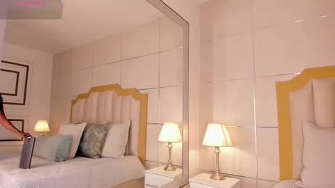    online show from October 7, 2025, 3:58 am