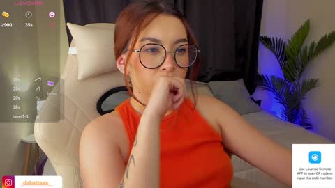 dakottaa__ online show from February 1, 2025, 12:07 am