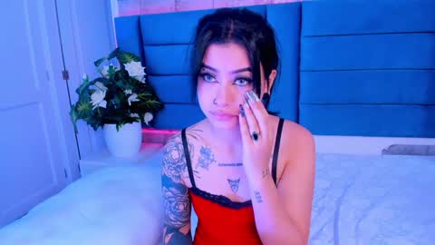 Snapshot of dakottahill chatting on February 8, 2025, 2:27 pm   online show from February 8, 2025, 2:27 pm