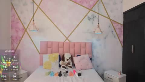 Liz online show from October 18, 2025, 7:03 pm