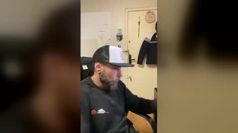 Snapshot of dalecerbasi chatting on July 5, 2026, 5:31 pm Dale Cerbasi online show from July 5, 2026, 5:31 pm
