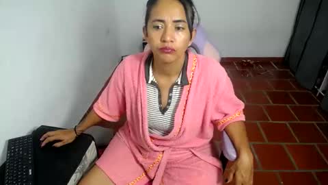 daleska_delicious1 online show from April 8, 2026, 2:00 am