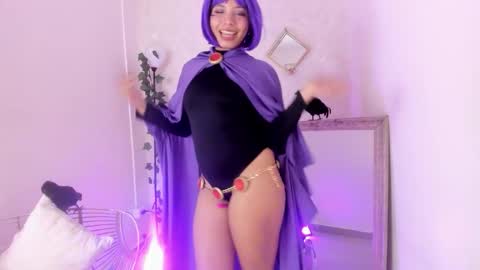 dalia_coop online show from October 15, 2025, 8:20 pm