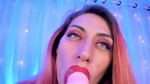 Dalia online show from February 5, 2025, 5:53 pm