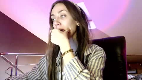 Dalia  online show from January 11, 2025, 10:51 am