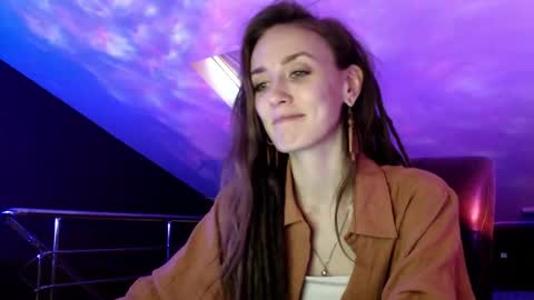 Dalia  online show from February 17, 2025, 1:10 pm