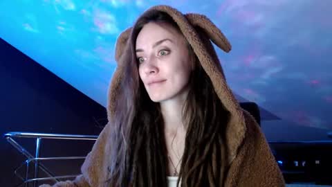 Dalia  online show from February 20, 2025, 10:27 am