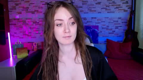 Dalia  online show from March 2, 2026, 11:06 am