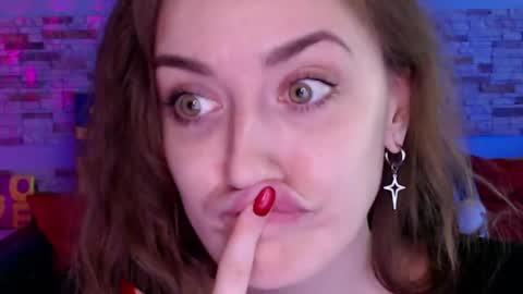 Snapshot of dalia_peach chatting on April 28, 2026, 10:31 am Dalia online show from April 28, 2026, 10:31 am