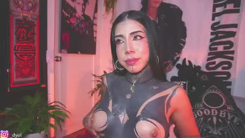 dalia_vorhees online show from April 14, 2026, 1:22 am