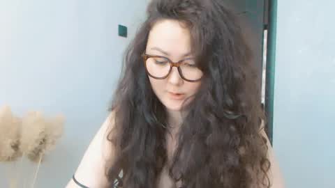 Snapshot of dalidayes chatting on July 25, 2026, 5:49 am Dali online show from July 25, 2026, 5:49 am