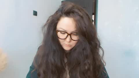 Snapshot of dalidayes chatting on August 5, 2026, 5:43 am Dali online show from August 5, 2026, 5:43 am
