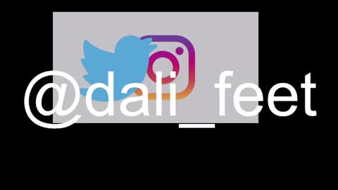Snapshot of dalila_oficials chatting on April 25, 2026, 11:13 am online show from April 25, 2026, 11:13 am