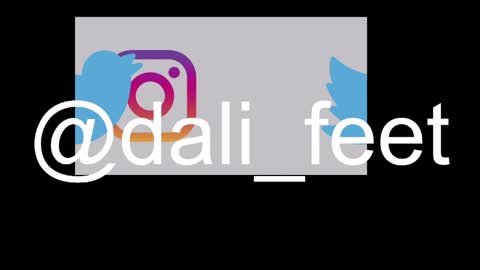 Snapshot of dalila_oficials chatting on May 10, 2026, 10:42 am online show from May 10, 2026, 10:42 am