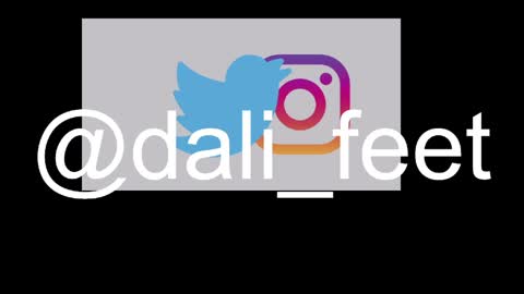 Snapshot of dalila_oficials chatting on June 1, 2026, 10:28 am online show from June 1, 2026, 10:28 am