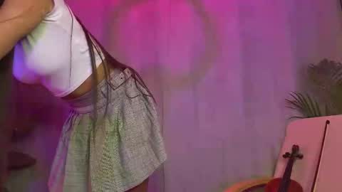 dalmatian_girl online show from December 22, 2025, 7:33 pm