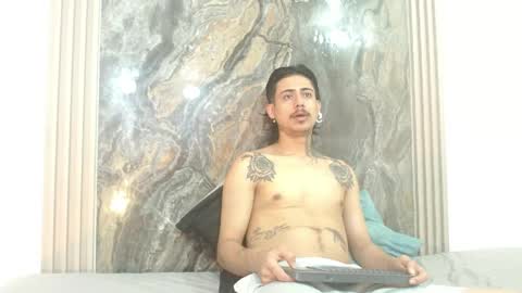 damian_and_camerum online show from April 19, 2026, 3:28 am