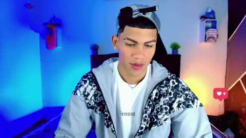 Damian online show from March 12, 2025, 3:02 am