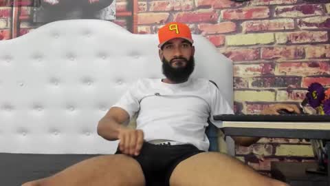 damian_shakur online show from November 20, 2025, 11:21 am