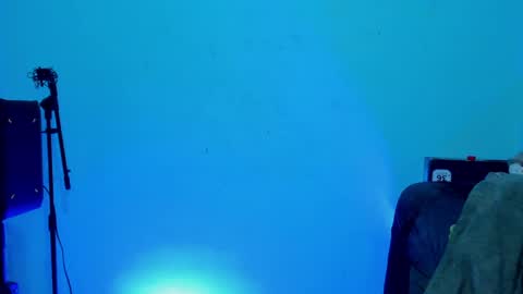 Damian torner online show from April 18, 2026, 8:29 am