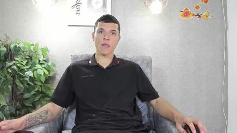 Snapshot of damian_vega13 chatting on November 18, 2025, 5:39 pm damian_vega13 online show from November 18, 2025, 5:39 pm