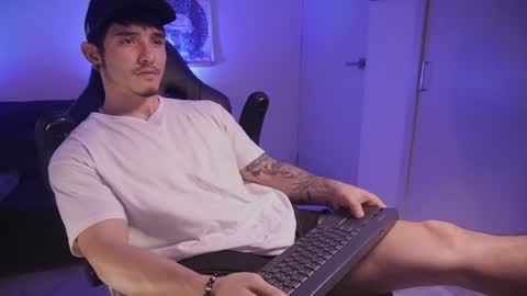 insta damn8   --------  online show from December 7, 2024, 12:41 am