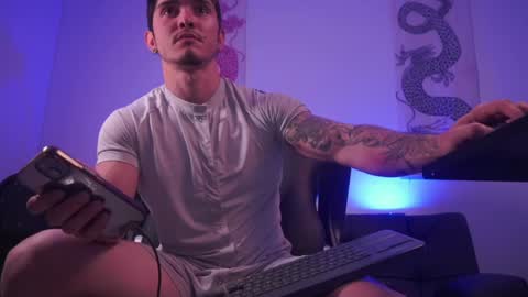 insta damn8   --------  online show from January 21, 2025, 11:55 pm