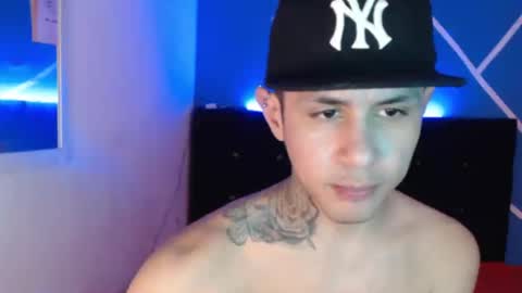 damiansexyboy69 online show from November 20, 2025, 3:23 pm