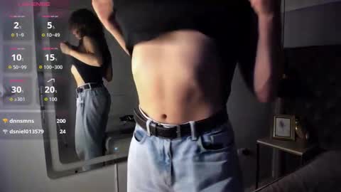 damiennoir online show from November 25, 2025, 7:47 pm