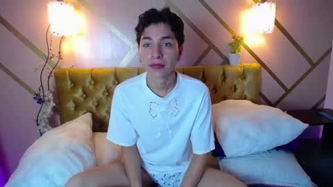 Damiian21  online show from February 8, 2025, 12:39 pm
