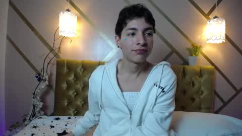 Damiian21  online show from February 13, 2025, 2:42 pm