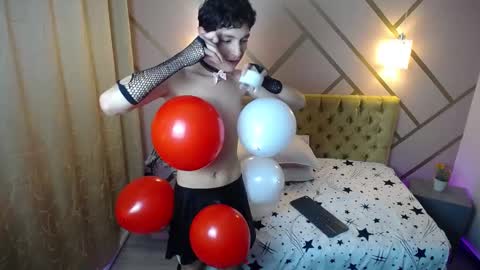 Damiian21  online show from February 19, 2025, 2:23 pm