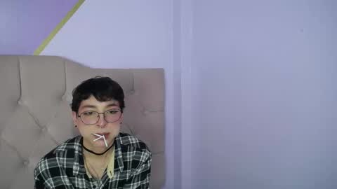 Damiian21  online show from February 21, 2025, 3:43 pm