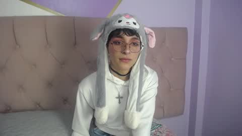 Damiian21  online show from March 6, 2025, 1:57 pm