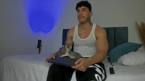 INSTAGRAM  DAMMIANMILLEROFICIAL online show from October 31, 2025, 5:30 am