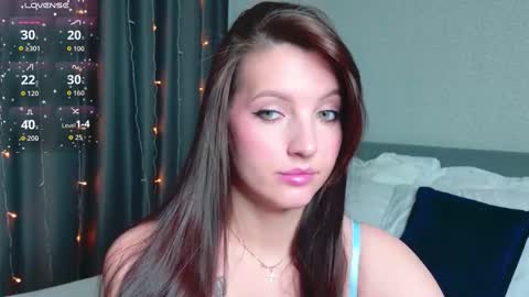 Snapshot of damn_bae__ chatting on February 9, 2026, 2:48 am Julia online show from February 9, 2026, 2:48 am