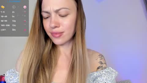 Snapshot of damn_cutie chatting on July 29, 2026, 9:35 pm Tiana online show from July 29, 2026, 9:35 pm