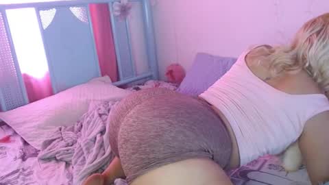 damn_milaa online show from January 6, 2026, 6:11 pm