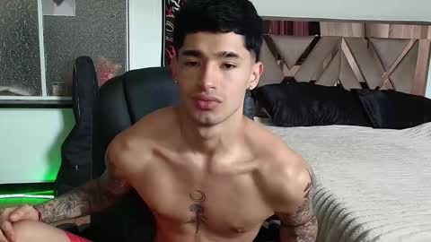 Snapshot of damon_333 chatting on September 28, 2025, 6:46 pm Damon online show from September 28, 2025, 6:46 pm