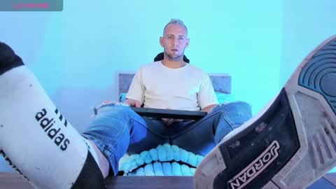 Snapshot of damon_baker0 chatting on February 3, 2026, 3:50 pm Damon bakert online show from February 3, 2026, 3:50 pm