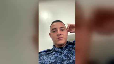 Snapshot of damon_dionisios chatting on April 27, 2026, 3:21 pm damon_dionisios online show from April 27, 2026, 3:21 pm