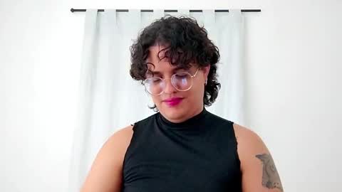 Snapshot of dan_blous chatting on February 5, 2026, 12:59 am Diane Blosson online show from February 5, 2026, 12:59 am