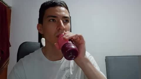 x  x online show from April 16, 2026, 12:55 am