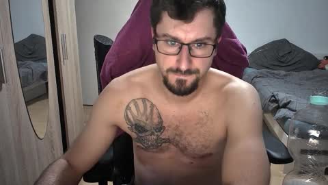 King Dan online show from September 21, 2025, 6:42 pm