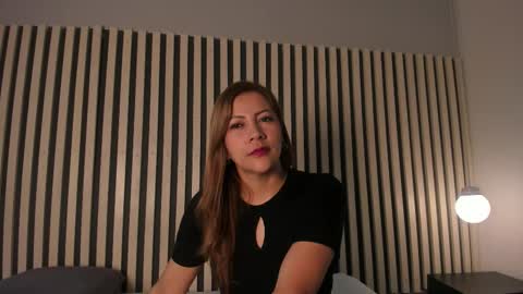 dana_cole online show from November 24, 2025, 7:57 pm