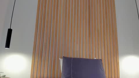 dana_cole online show from November 30, 2025, 1:37 pm